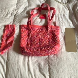 NWT Vetra Bradley Villager Hope Toile Bag w/ flaws